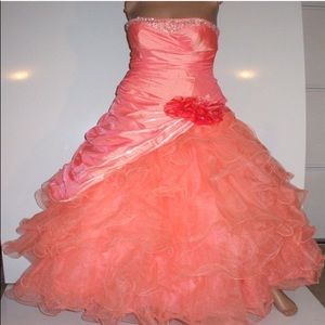 Ball gown orange organza Dress  petite size 2 🌸📦